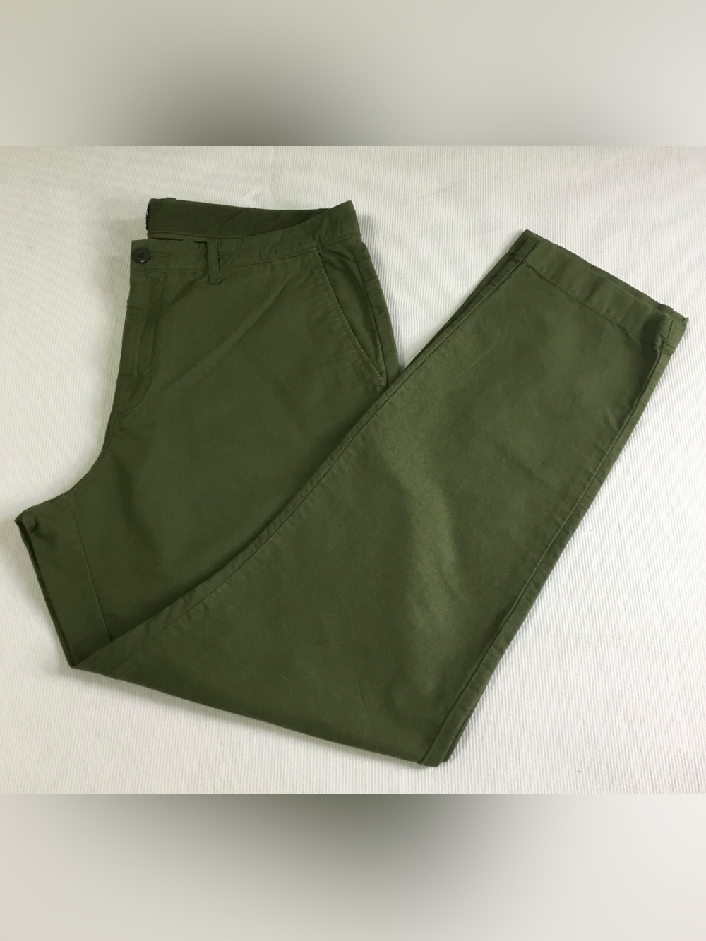 J. Crew Men's Olive Green Chino Pants W36 L32 - M213